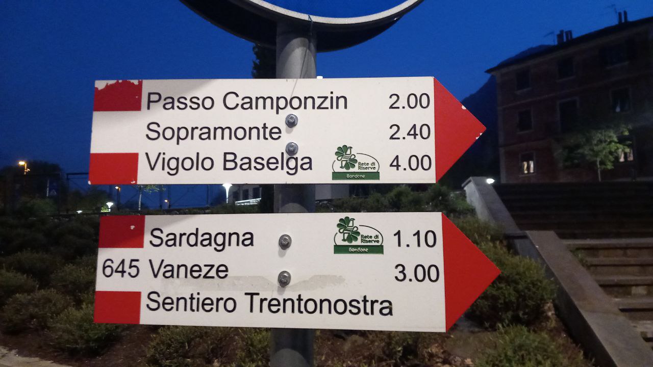 sant-apollinare-walks.jpg